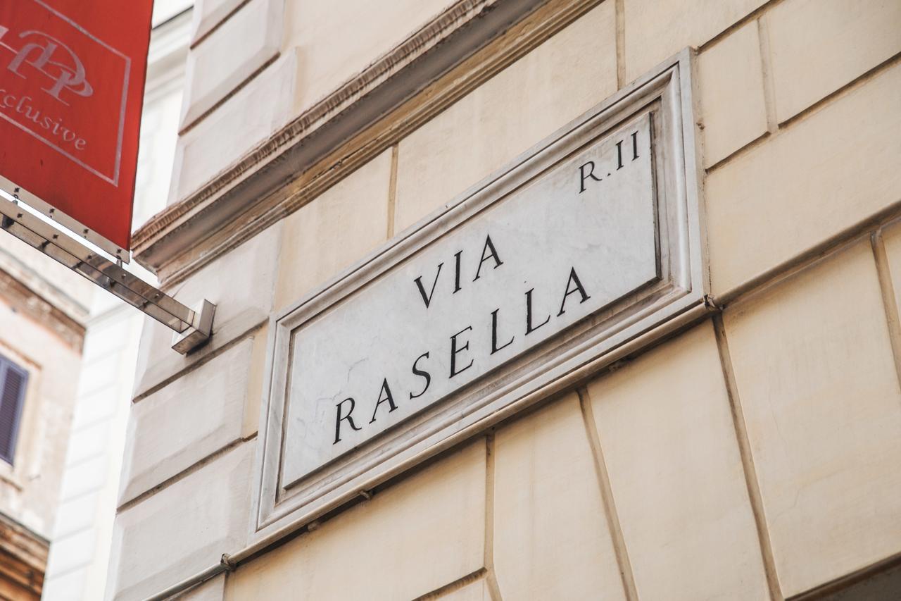 Bed and Breakfast Trevi Portrait Roma Esterno foto
