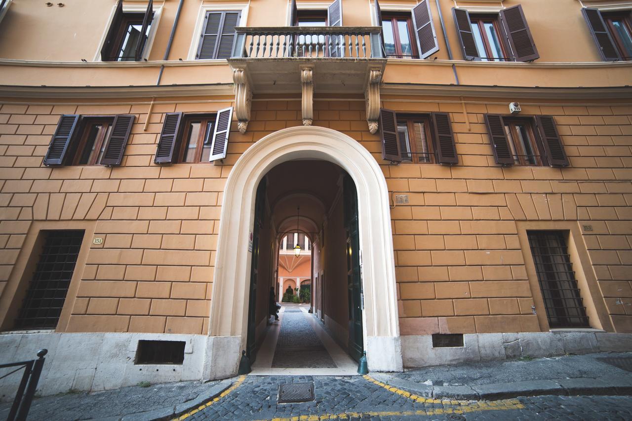 Bed and Breakfast Trevi Portrait Roma Esterno foto