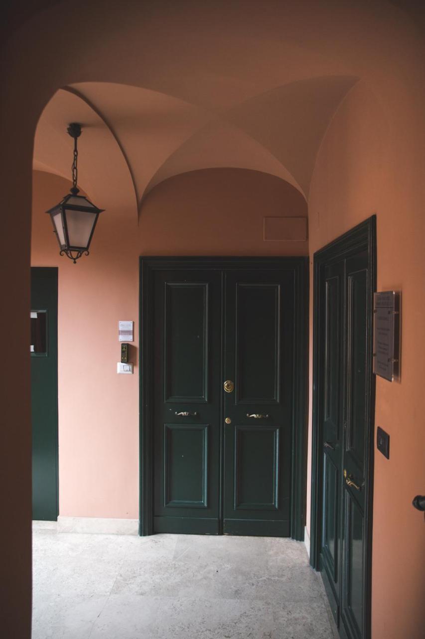Bed and Breakfast Trevi Portrait Roma Esterno foto