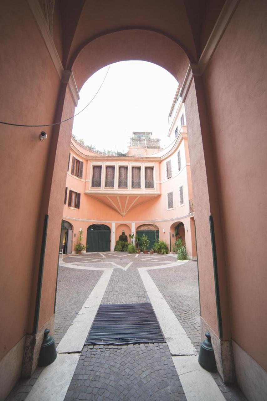 Bed and Breakfast Trevi Portrait Roma Esterno foto